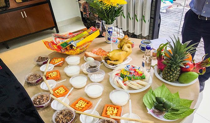 Nên chuẩn bị đồ lễ cúng chuyển văn phòng như thế nào? Nên chuẩn bị đồ lễ cúng chuyển văn phòng như thế nào?